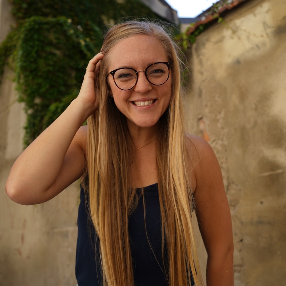 Meet your Posher, Amy